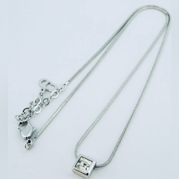 100% Authentic CHRISTIAN DIOR Solitaire Crystal Pendant - Picture 1 of 14